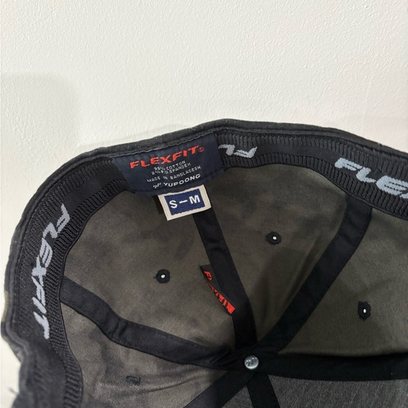 Camo hat. - Picture 2 of 2